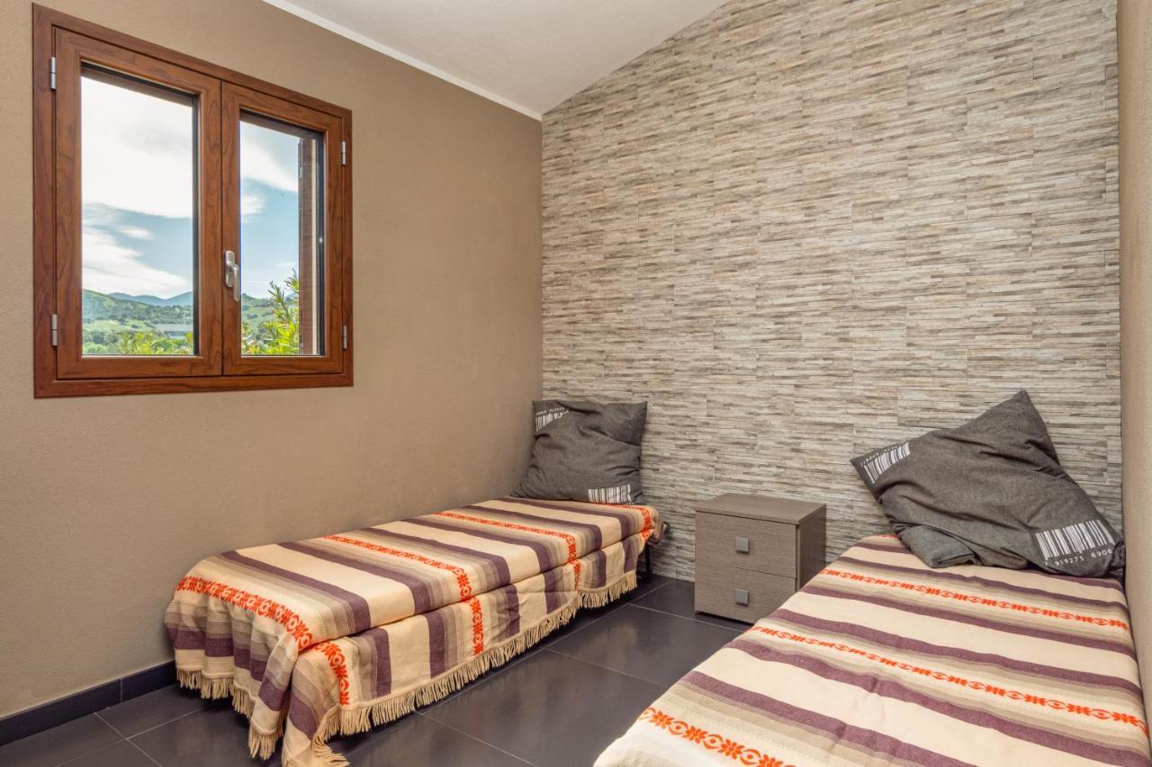 Casa A Schiera Будоні Екстер'єр фото