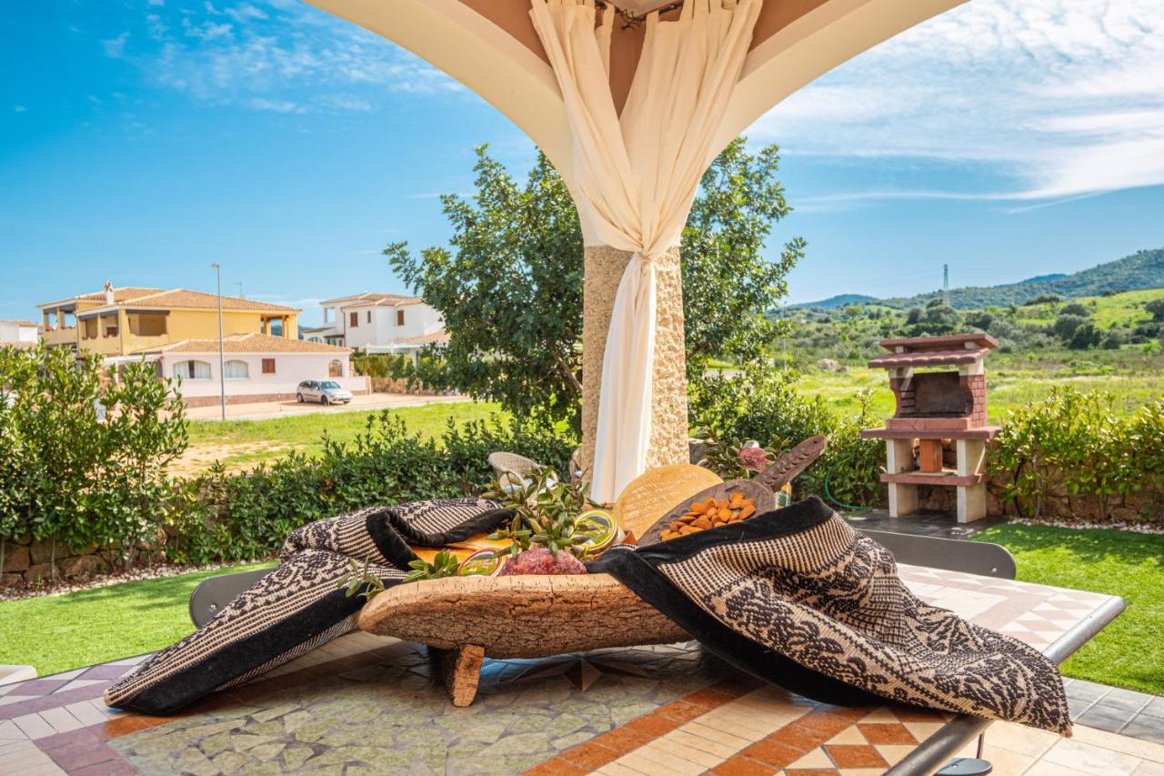 Casa A Schiera Будоні Екстер'єр фото